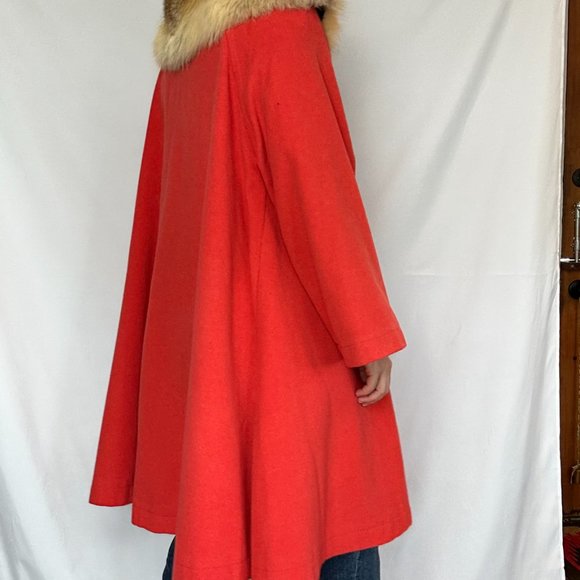 Vintage Red italian 60s swing wool coat with real fur collar S/M - Picture 3 of 9